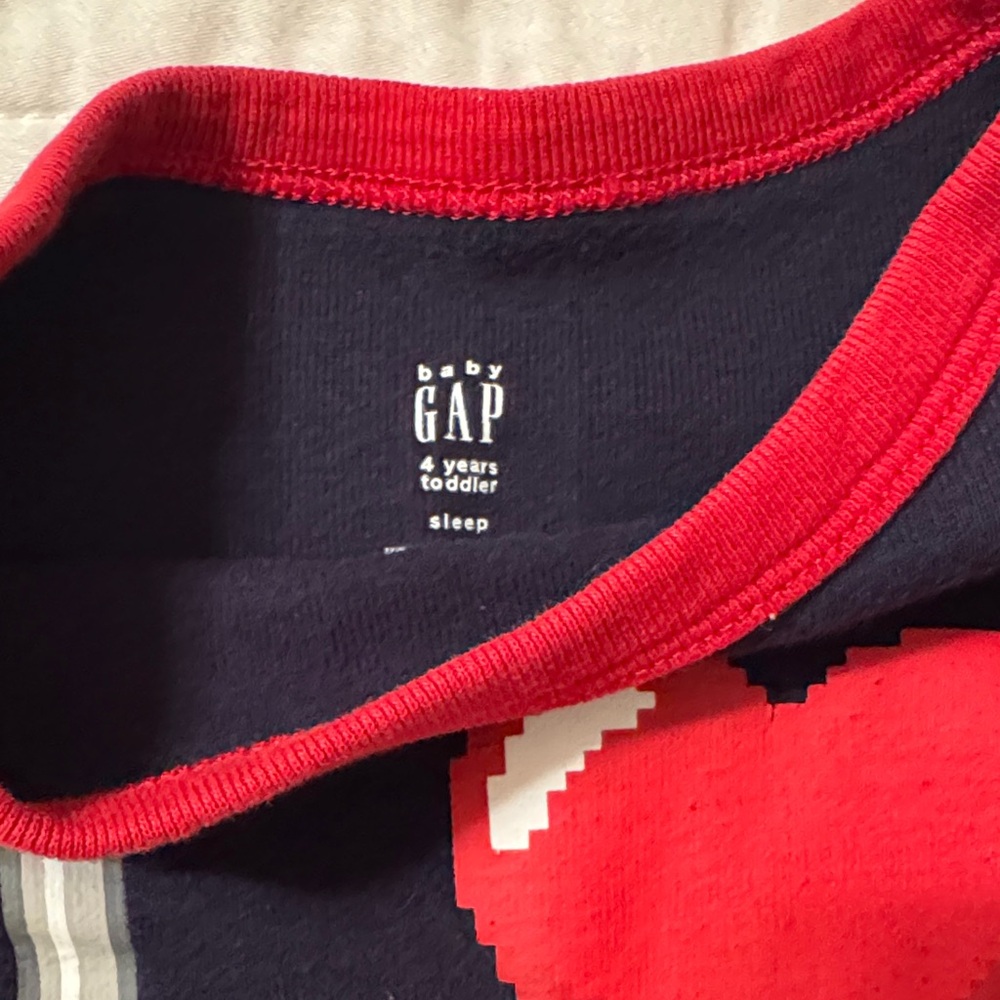 Pajamas - Picture 3 of 8